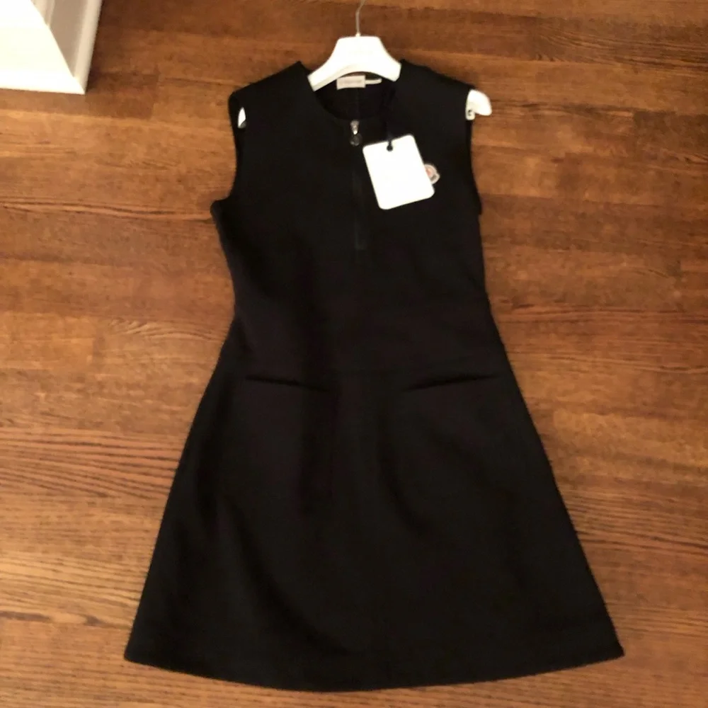 Moncler Shift Dress Size Medium Black - Picture 3 of 10